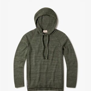 PAKA Women’s sweater